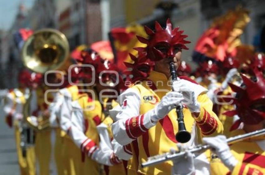 DESFILE BANDAS DE MÚSICA