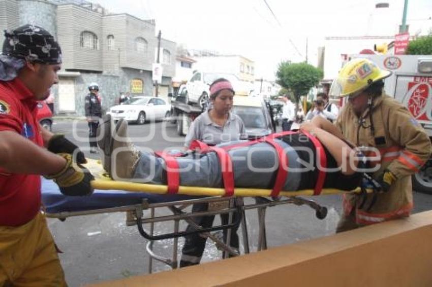 CHOQUE EN 2 SUR Y 27 PONIENTE