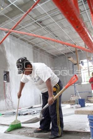 MUJERES DE LA CONSTRUCCIÓN