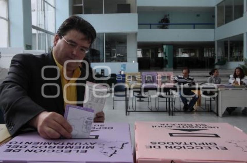 MIGUEL ÁNGEL DE LA ROSA. VOTACIONES