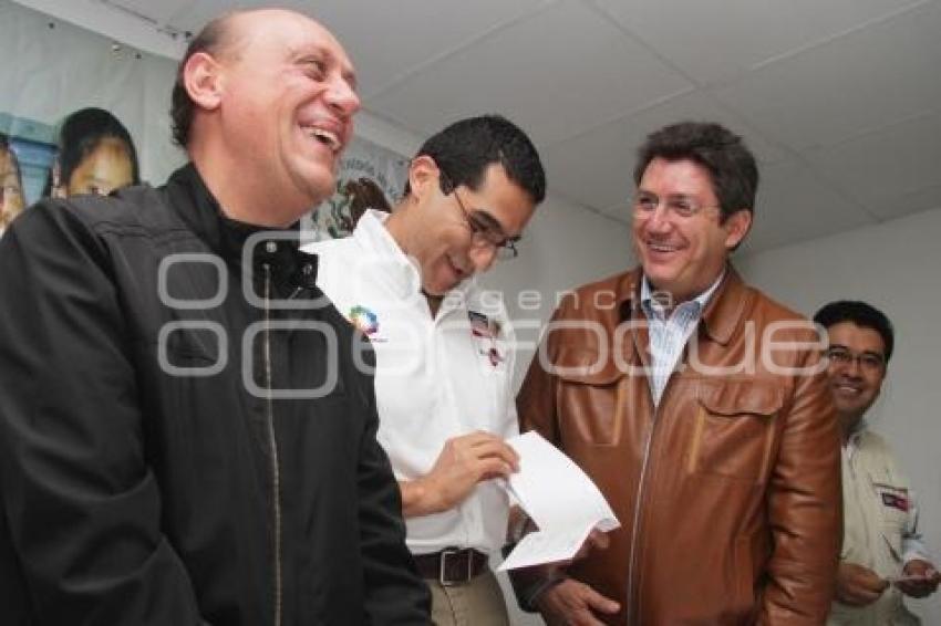 APOYO ESTATAL Y FEDERAL - MICROEMPRESARIOS