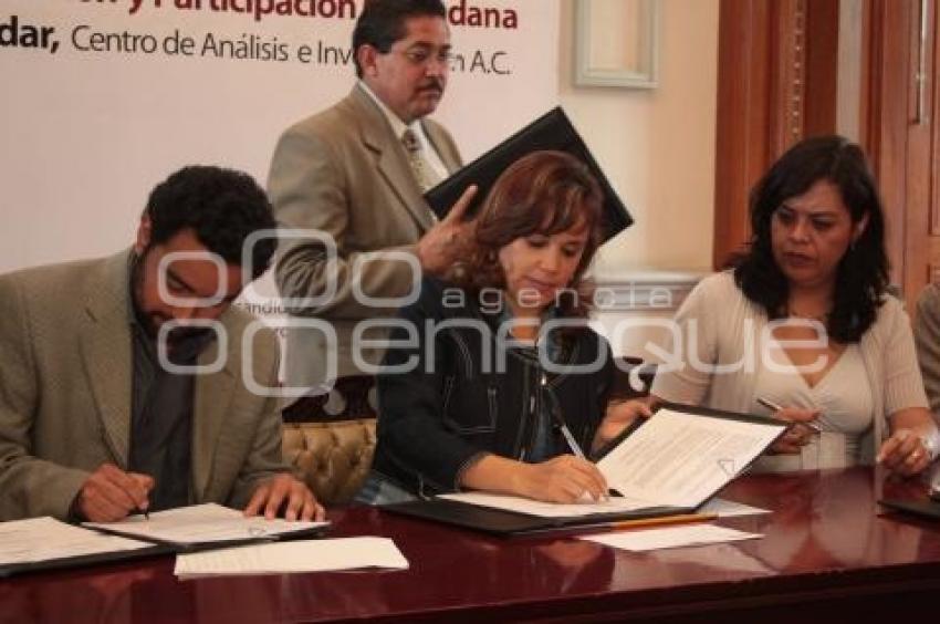 CONVENIO AYUNTAMIENTO Y FUNDAR. TRANSPARENCIA