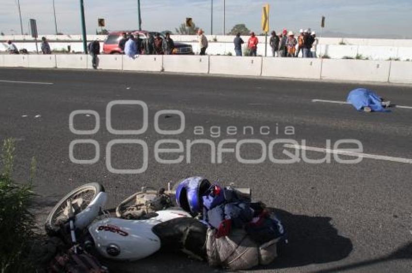 NOTA ROJA . MOTOCICLISTA ATROPELLA A PEATÓN