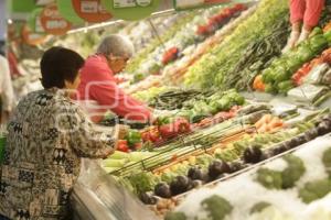 ECONOMÍA . SUPERMERCADOS