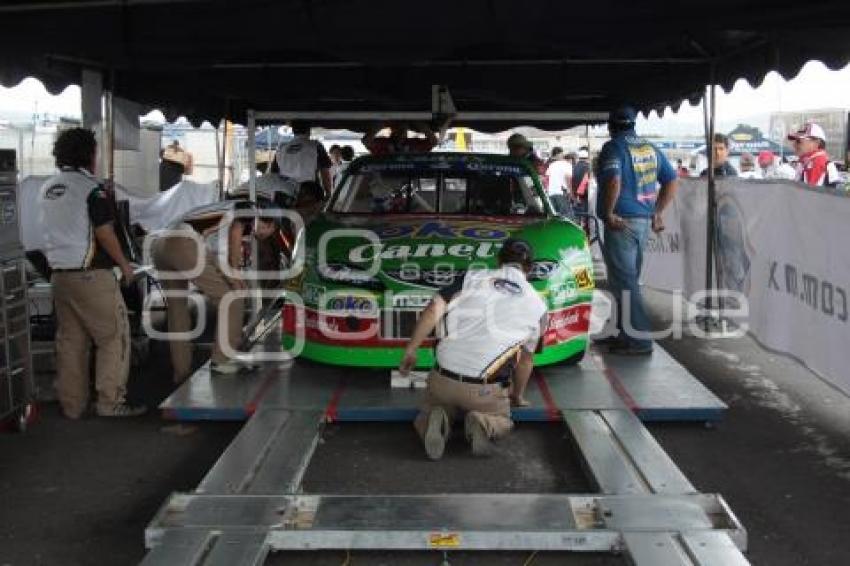 CALIFICACIÓN NASCAR. LLUVIA