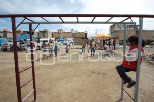 COMERCIANTES AMBULANTES. SAN DIEGO MANZANILLA
