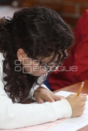 EXAMEN DE ADMISIÓN BUAP 2010