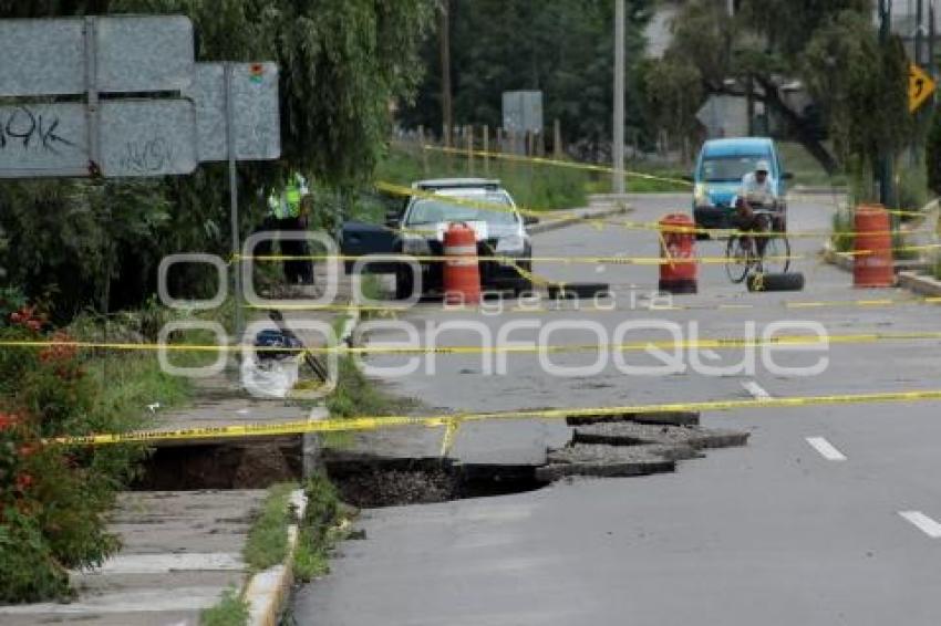 DESLAVE CALLE NETZAHUALCÓYOTL