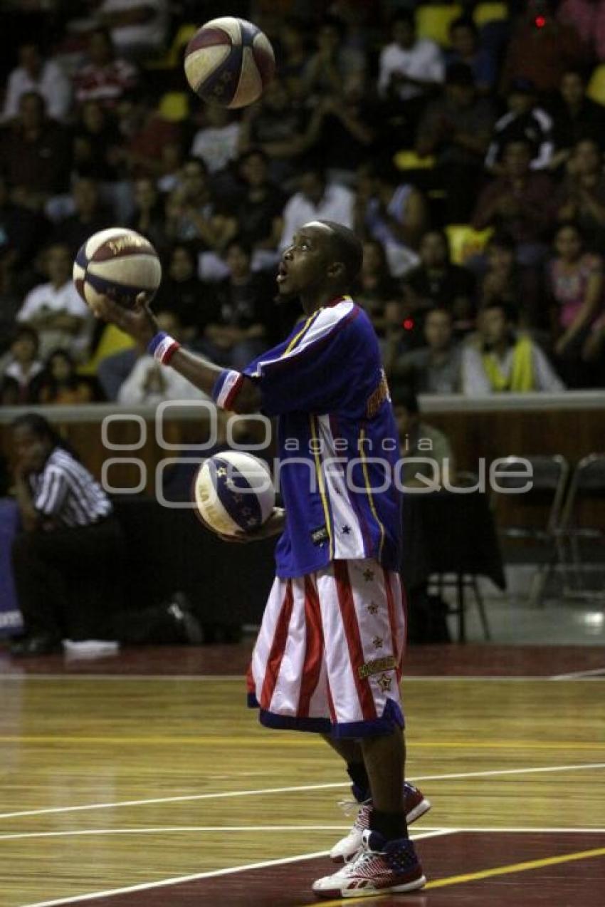 THE HARLEM GLOBETROTTERS