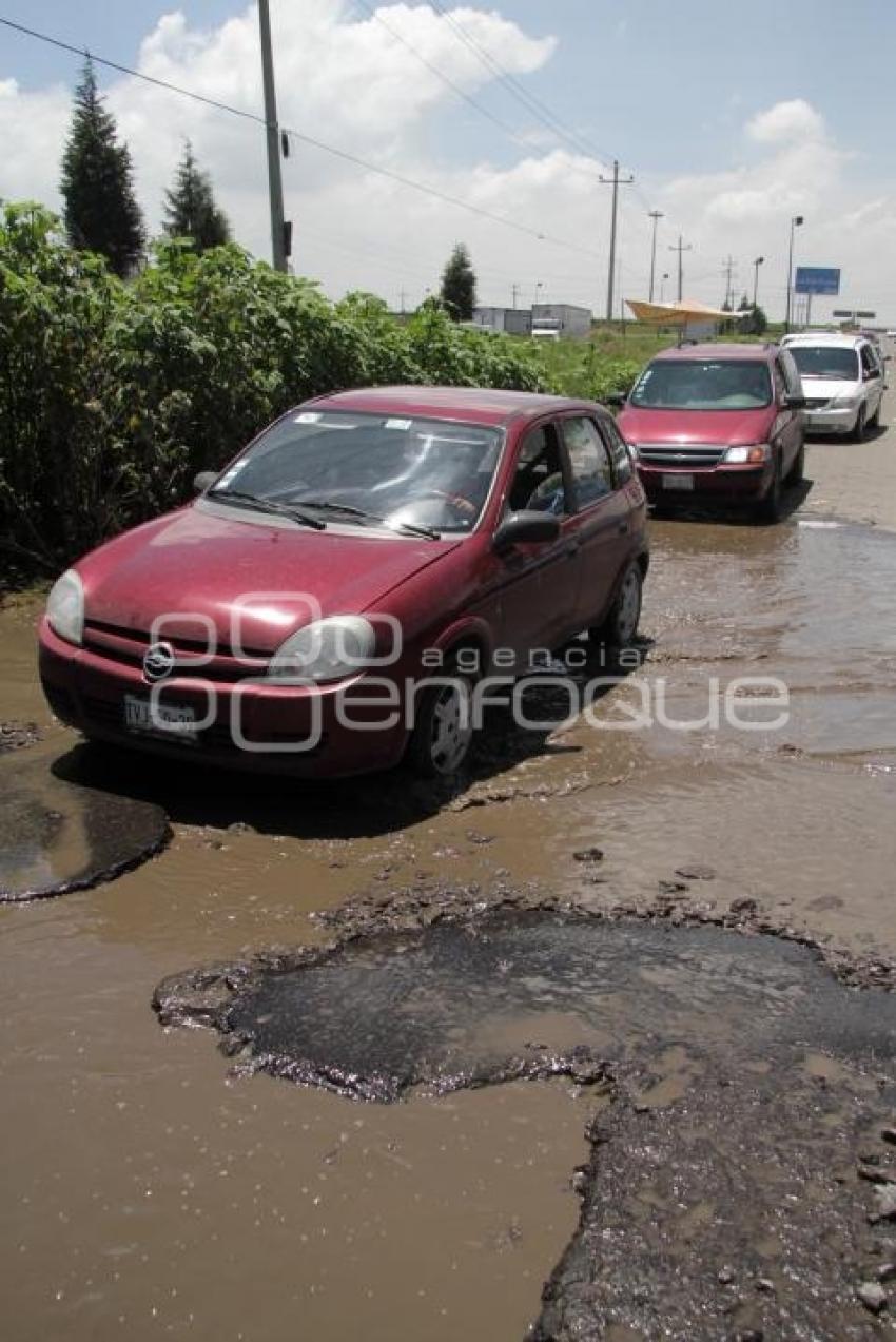 LLUVIAS . INUNDACIÓN LATERAL AUTOPISTA