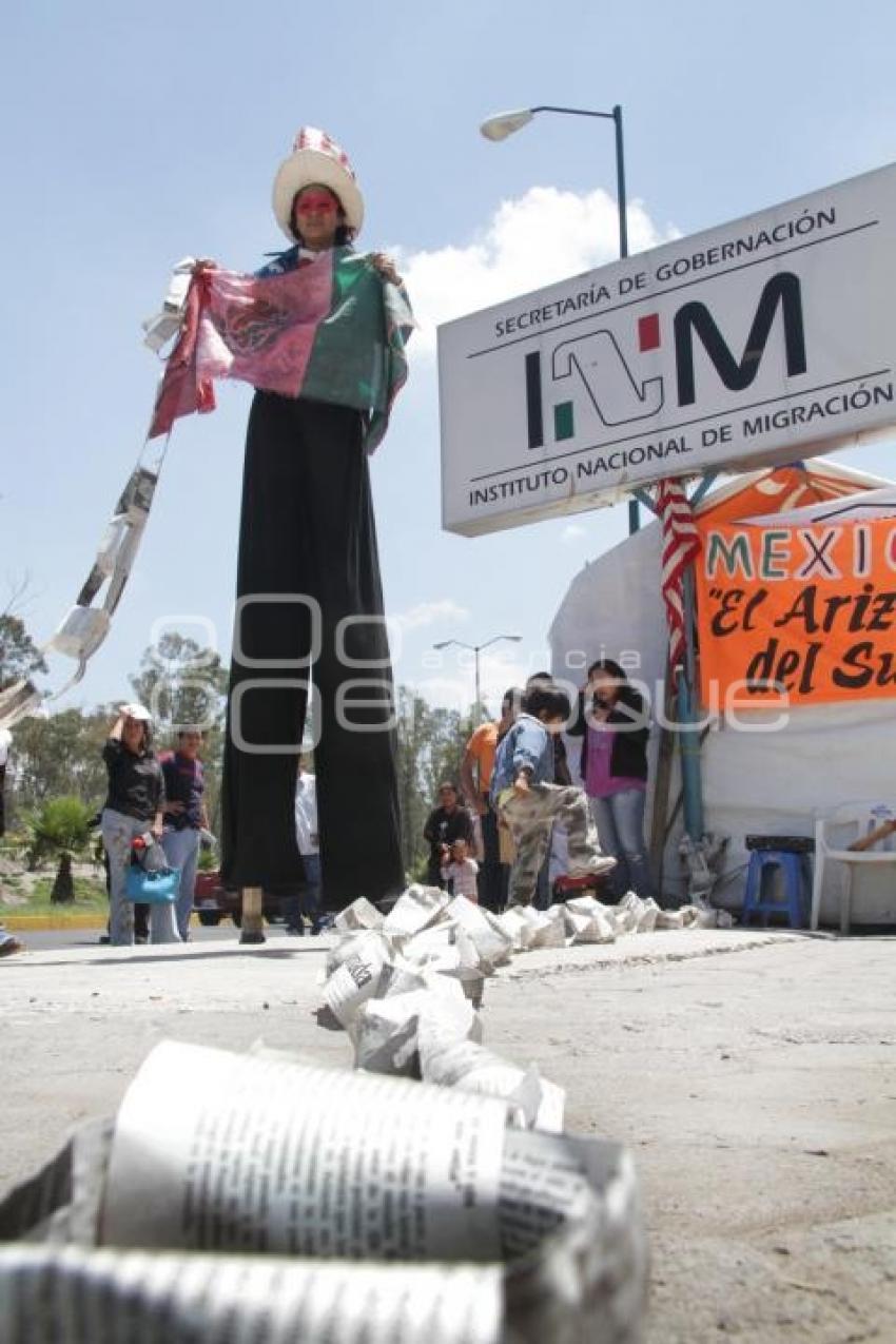 MANIFESTACION - INM - IRINEO MUJICA