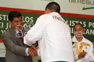 RECONOCIMIENTO A DEPORTISTAS