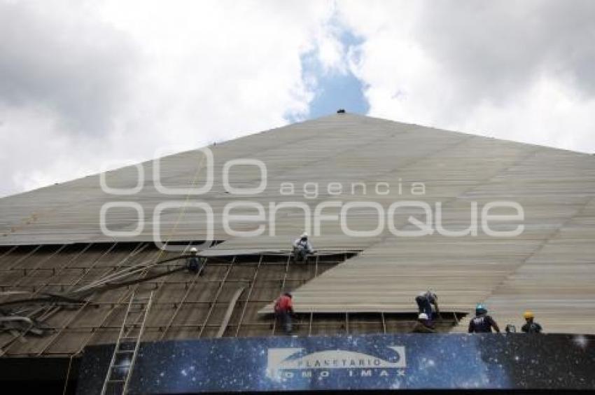 CAMBIO DE CUBIERTA DEL PLANETARIO