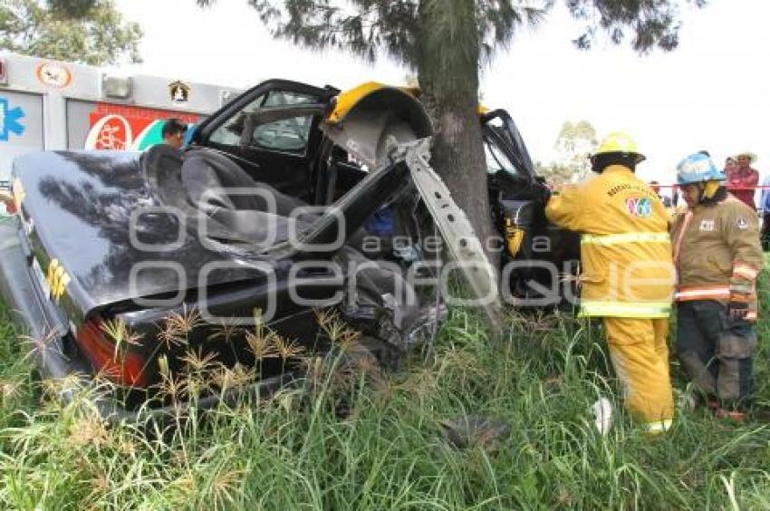ACCIDENTE FEDERAL A ATLIXCO. PRENSADO Y MUERTO