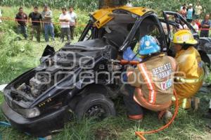 ACCIDENTE FEDERAL A ATLIXCO. PRENSADO Y MUERTO