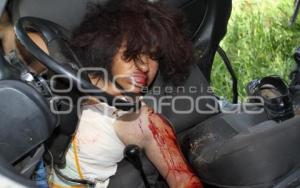 ACCIDENTE FEDERAL A ATLIXCO. PRENSADO Y MUERTO