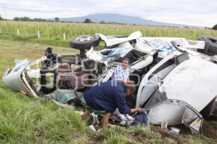 VOLCADURA PIPA  AUTOPISTA PUEBLA ORIZABA