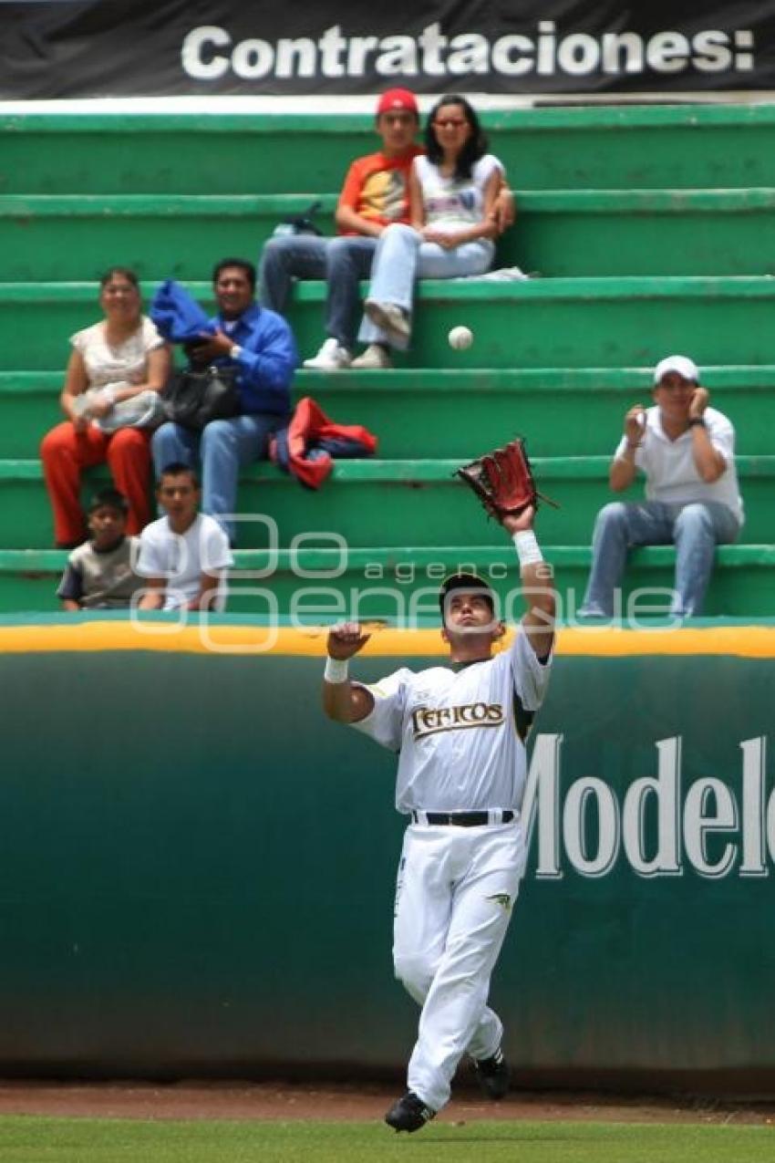 PERICOS VS SALTILLO- BEISBOL