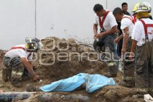 NOTA ROJA . MUERTO EN DERRUMBE