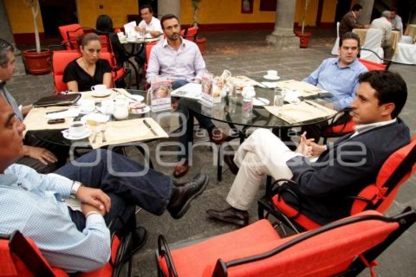 REUNION LIDERES DE PARTIDOS QUE CONFORMAN  COMPROMISO POR PUEBLA