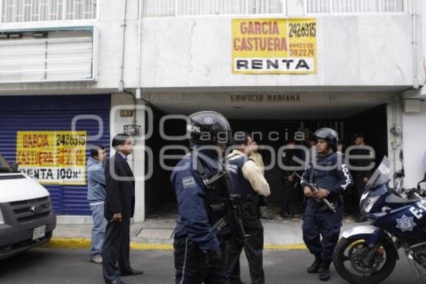 POLICÍA . ASALTO A EMPRESA