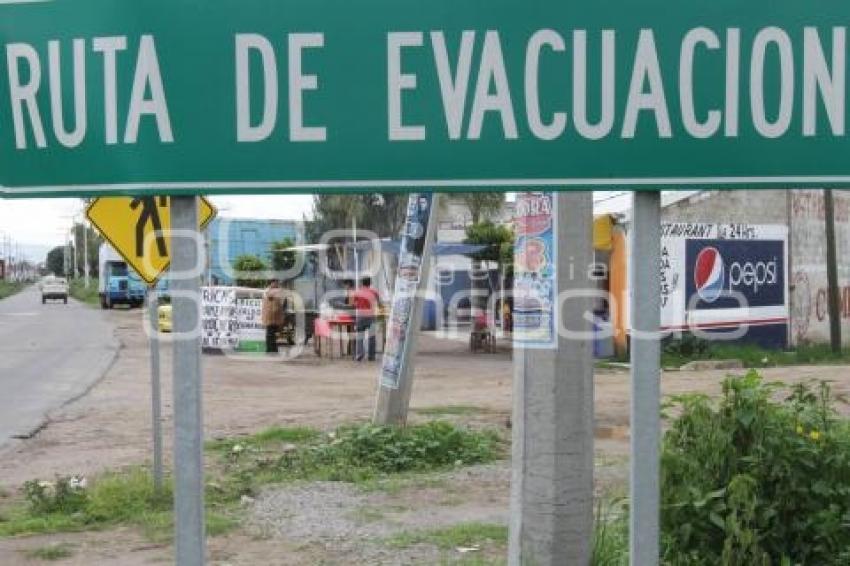 VOLCÁN . RUTAS DE EVACUACIÓN