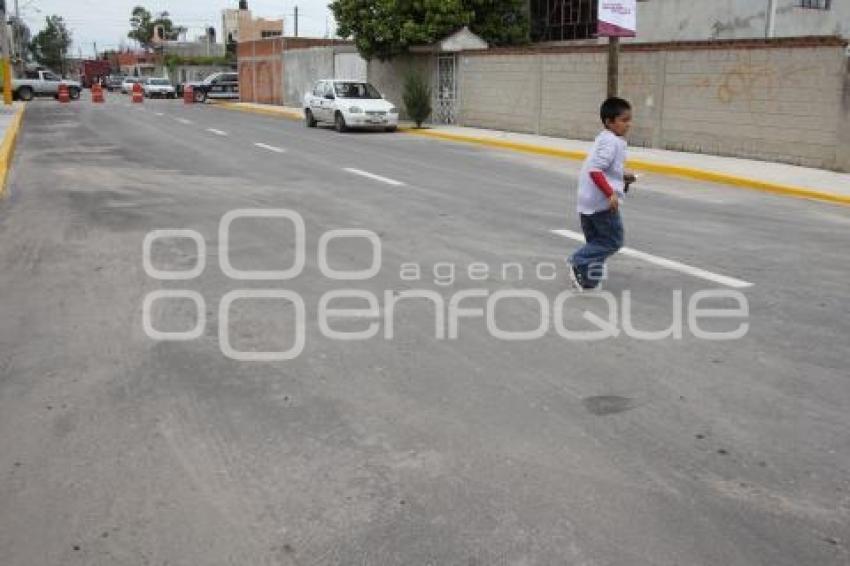 INAUGURACIÓN CALLE. COLONIA UNIVERSIDADES