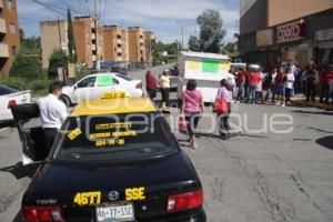 BLOQUEAN ACCESO A UNIDAD HABITACIONAL VW I Y VWII