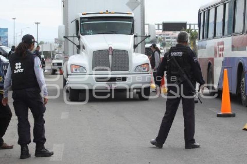 OPERATIVO POLICÍA FEDERAL. SAT. MERCANCÍA ILEGAL