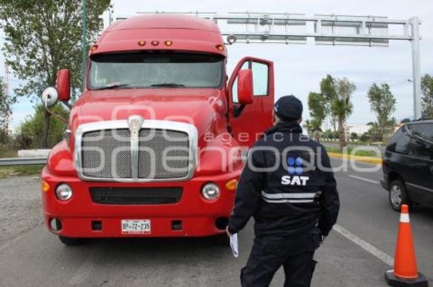 OPERATIVO POLICÍA FEDERAL. SAT. MERCANCÍA ILEGAL