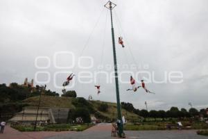 VOLADORES EN SAN PEDRO CHOLULA