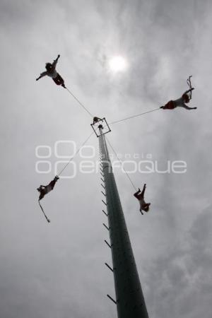 VOLADORES EN SAN PEDRO CHOLULA