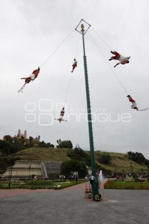 VOLADORES EN SAN PEDRO CHOLULA