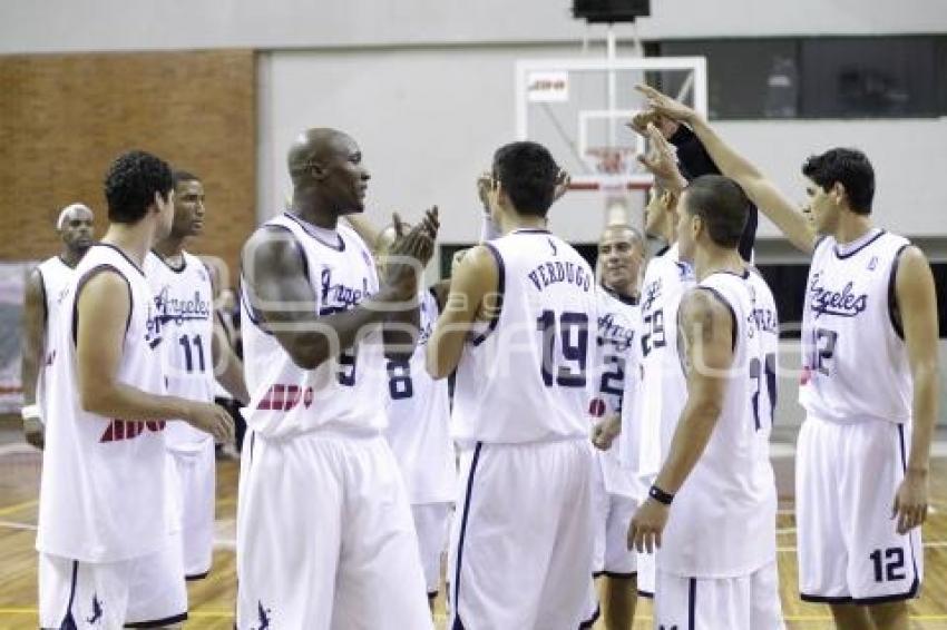 BASQUETBOL . ANGELES DE PUEBLA