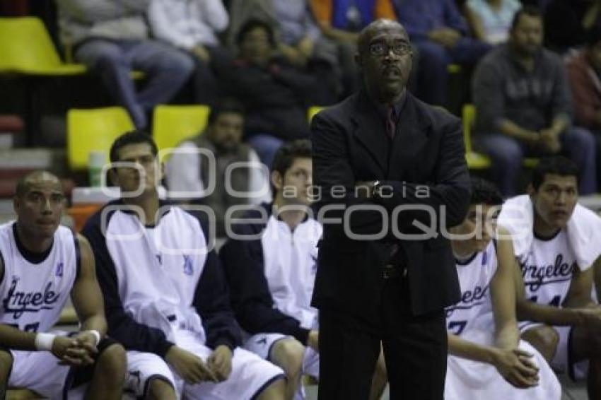 BASQUETBOL . ANGELES DE PUEBLA . ENTRENADOR