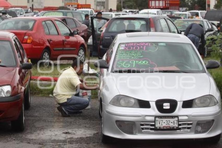 TIANGUIS DE AUTOS