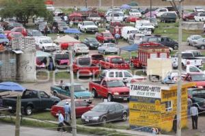 TIANGUIS DE AUTOS
