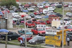 TIANGUIS DE AUTOS