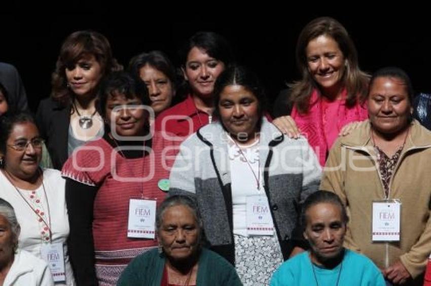 CLAUSURA FIEM. BLANCA ALCALÁ. MARGARITA ZAVALA