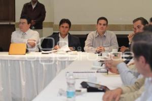 REUNION LIDERES COMPROMISO POR PUEBLA - DIPUTADOS ELECTOS