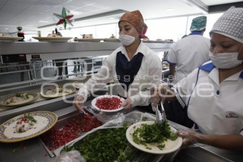 VW . CHILES EN NOGADA . RECORD GUINNESS