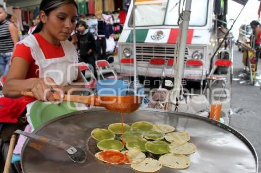 PUESTOS DE COMIDA TRADICIONAL