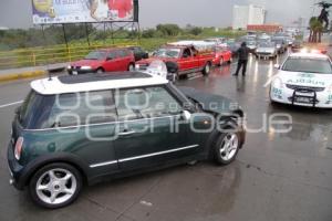 CHOQUE MINI COOPER  - GOLF-  VIA ATLIXCAYOTL