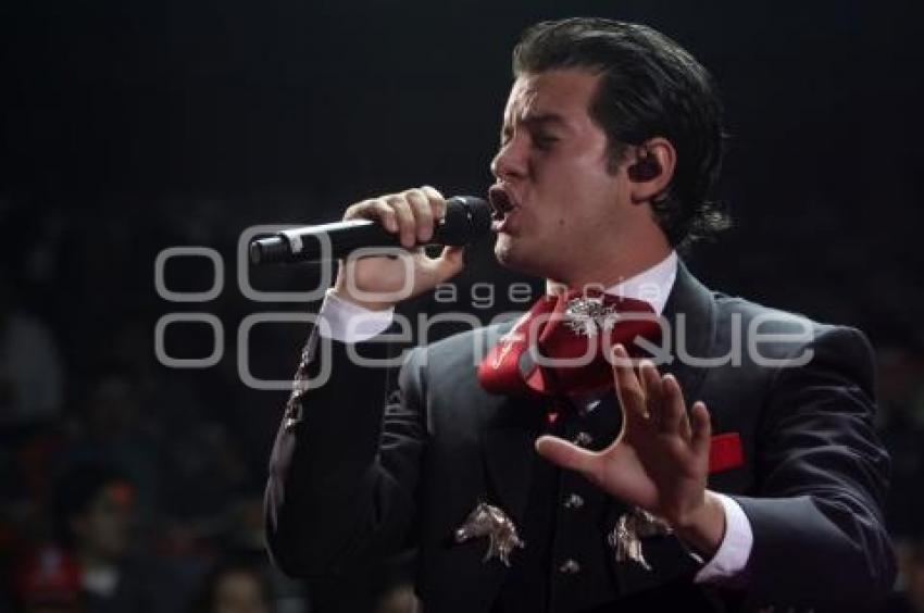 RODRIGO FERNÁNDEZ. ESPECTÁCULOS. PALENQUE