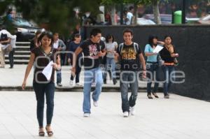 REGRESO A CLASES - FIN DEL PUENTE