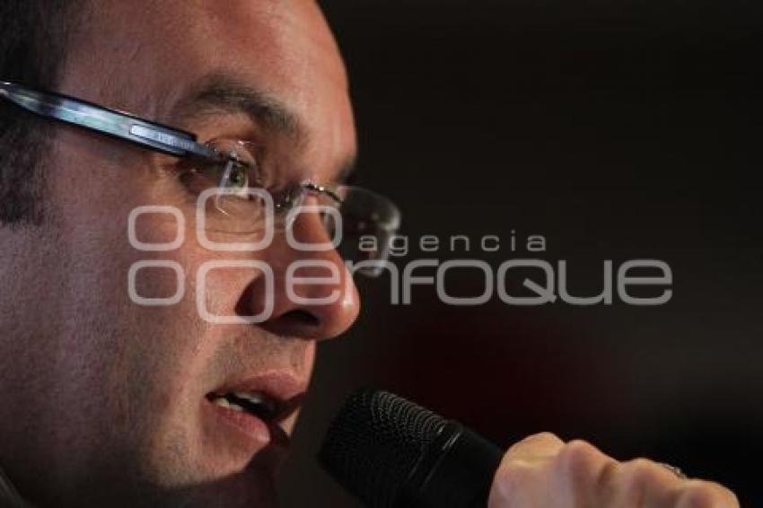 GUILLERMO DELOYA