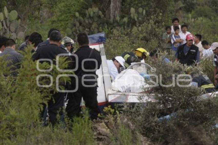 DESPLOME DE AVIONETA EN TECAMACHALCO