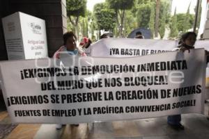 MANIFESTACIÓN . LA ISLA CENTRAL DE ABASTOS