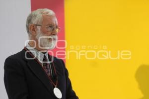 PEDRO TRIGO. DOCTOR HONORIS CAUSA. UIA