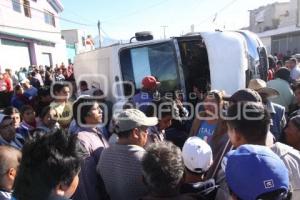 VOLCADURA MICROBUS RESURRECCIÓN